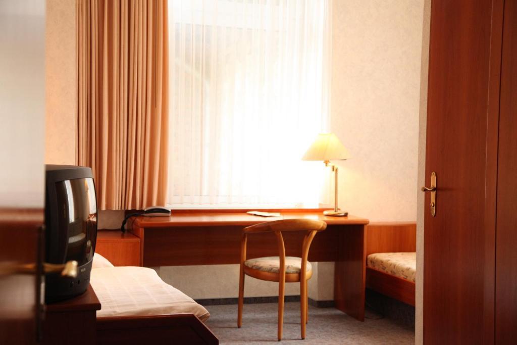 Ackfeld Hotel-Restaurant Bueren  Oda fotoğraf