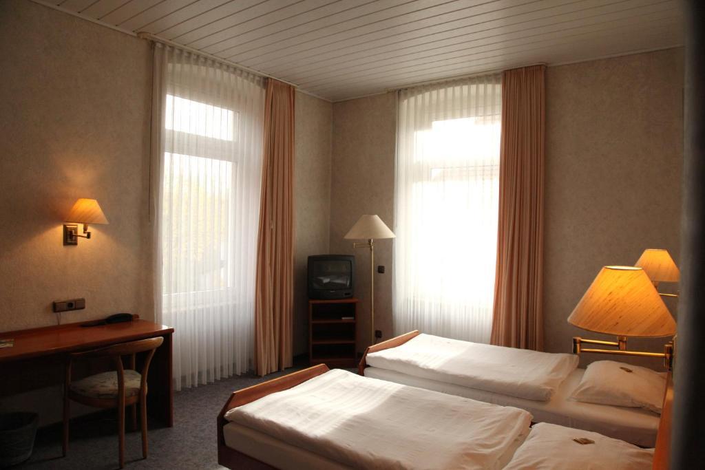 Ackfeld Hotel-Restaurant Bueren  Oda fotoğraf